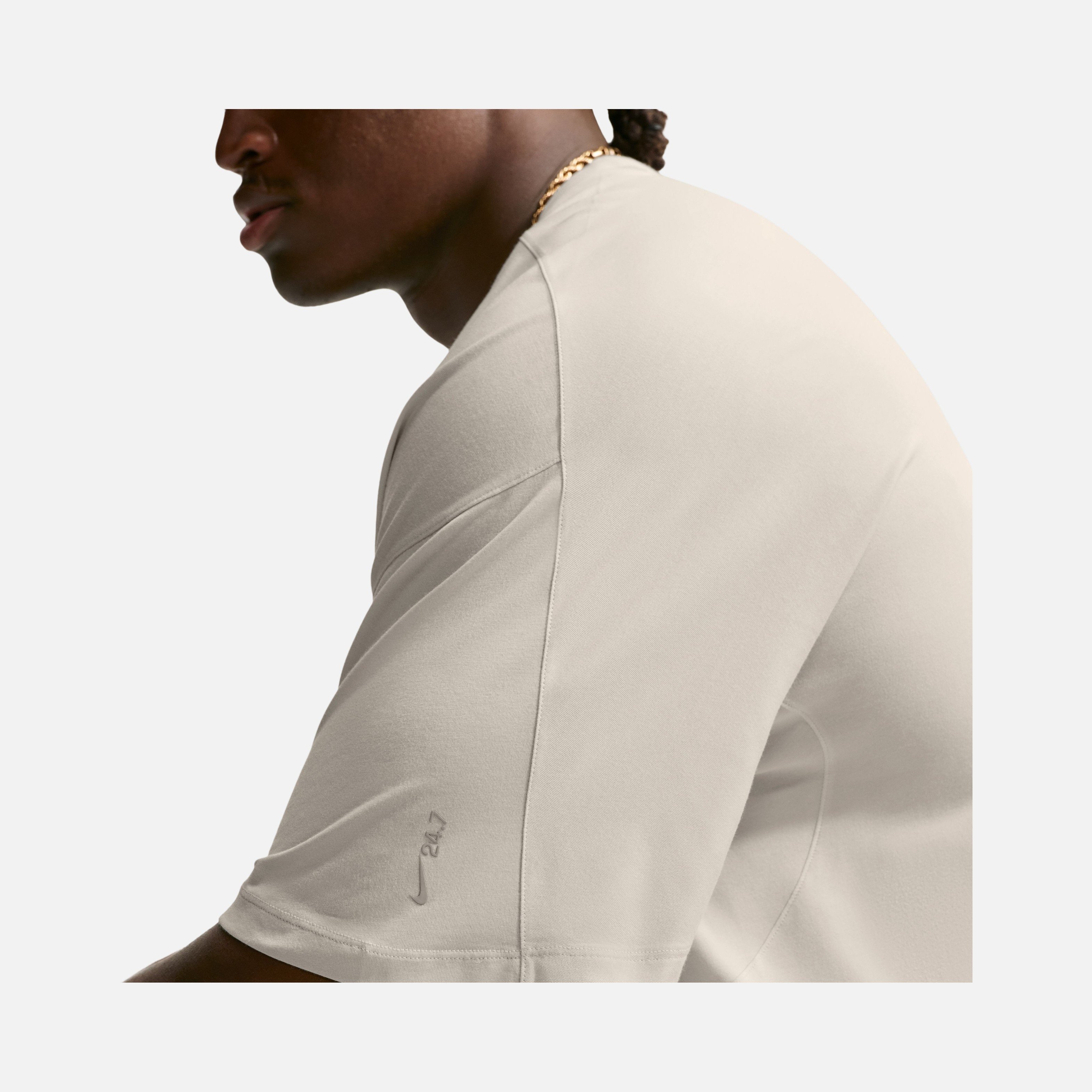 Nike 24.7 ImpossiblySoft Light Dri-FIT Erkek Tişört