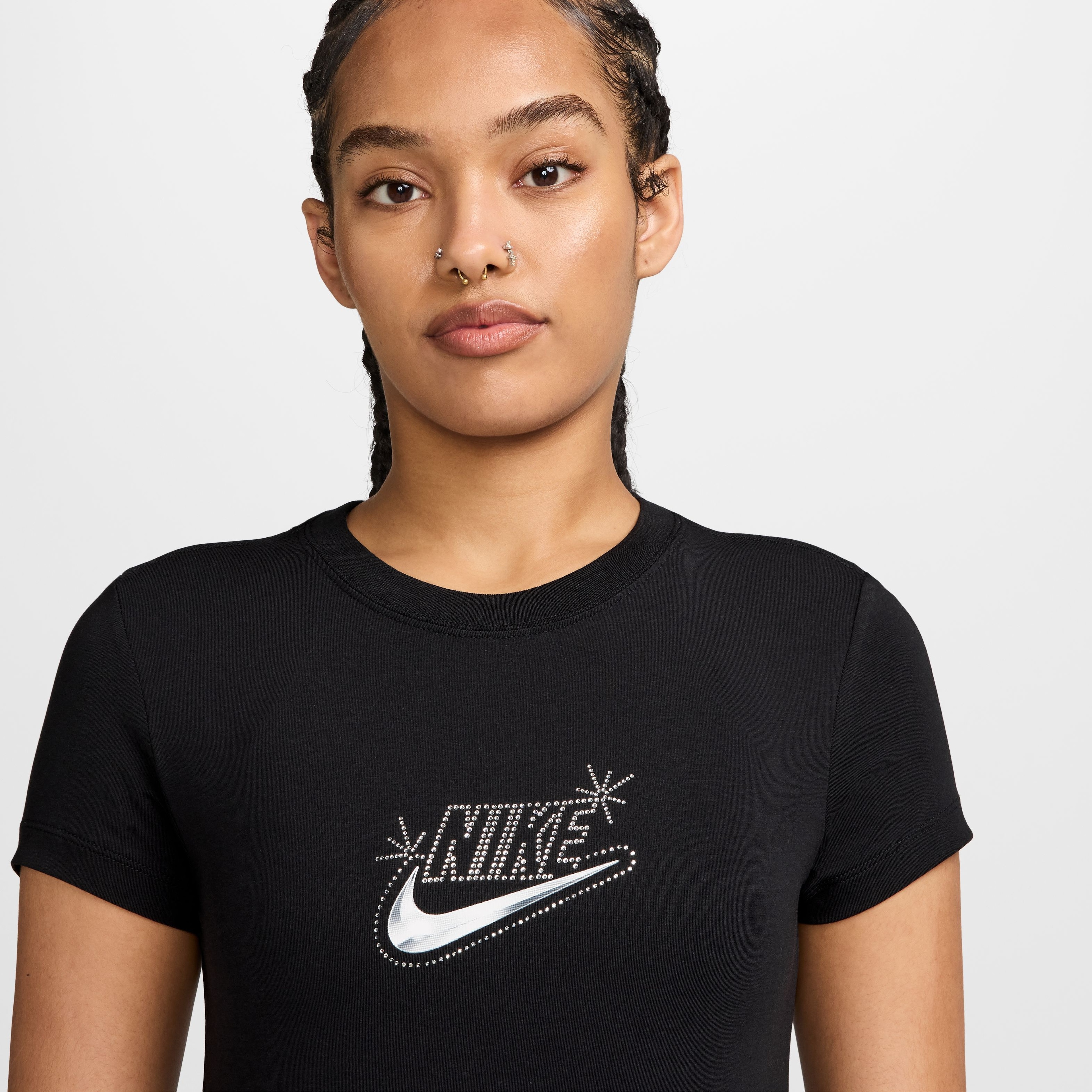 Nike Nsw Chill Knit Mcrp Kadın Tişört