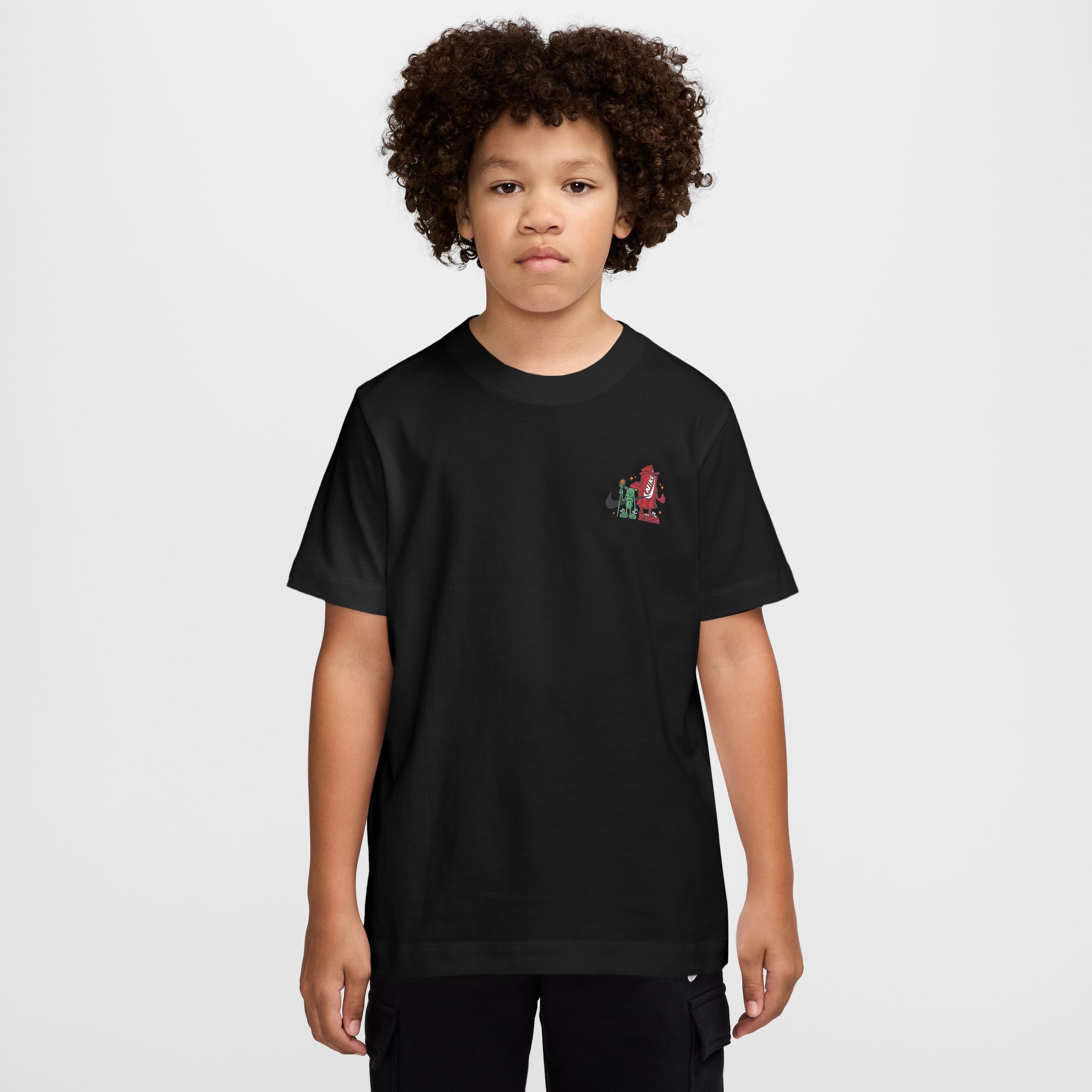 Nike Sportswear Boxy 2 Çocuk Tişört