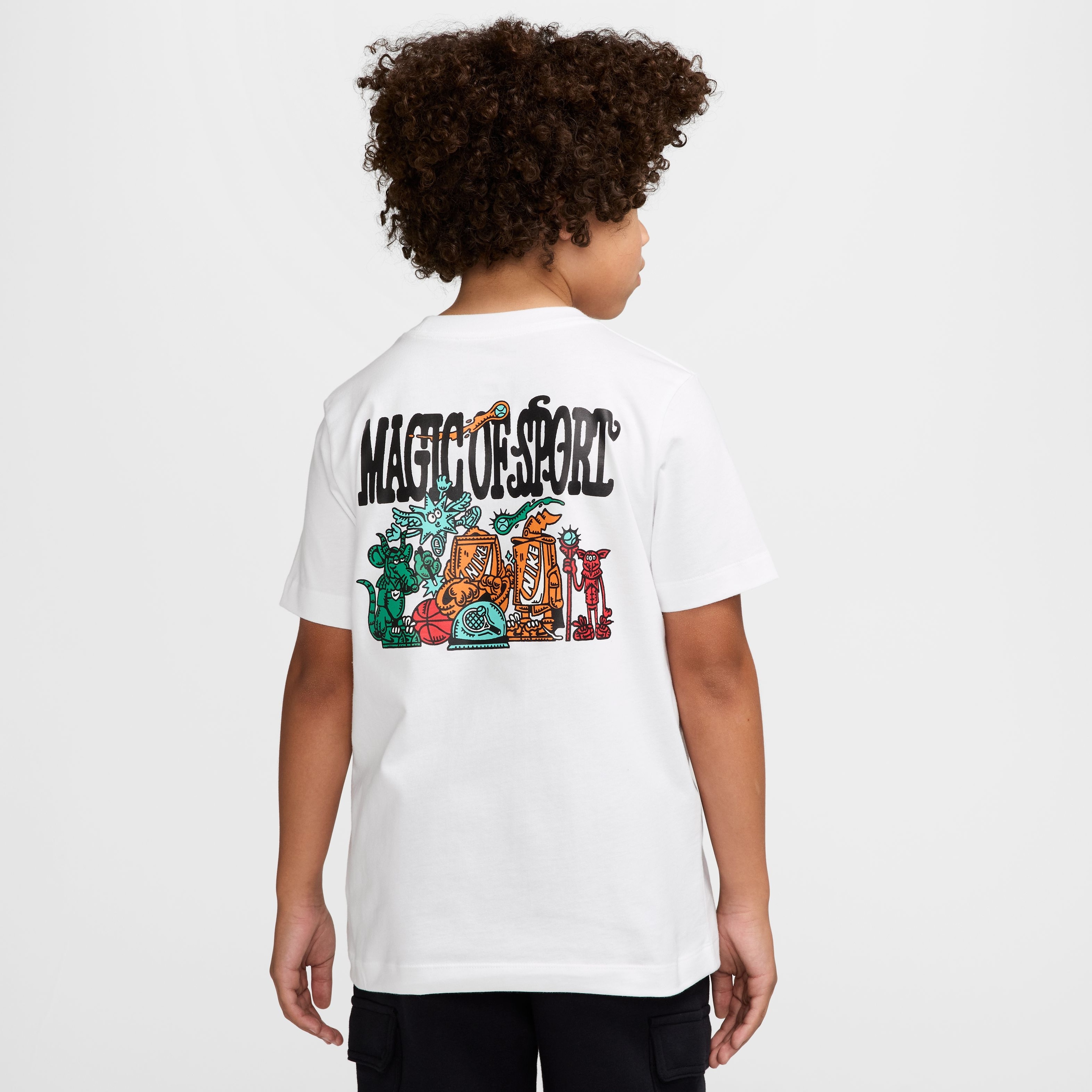 Nike Sportswear Boxy 2 Çocuk Tişört