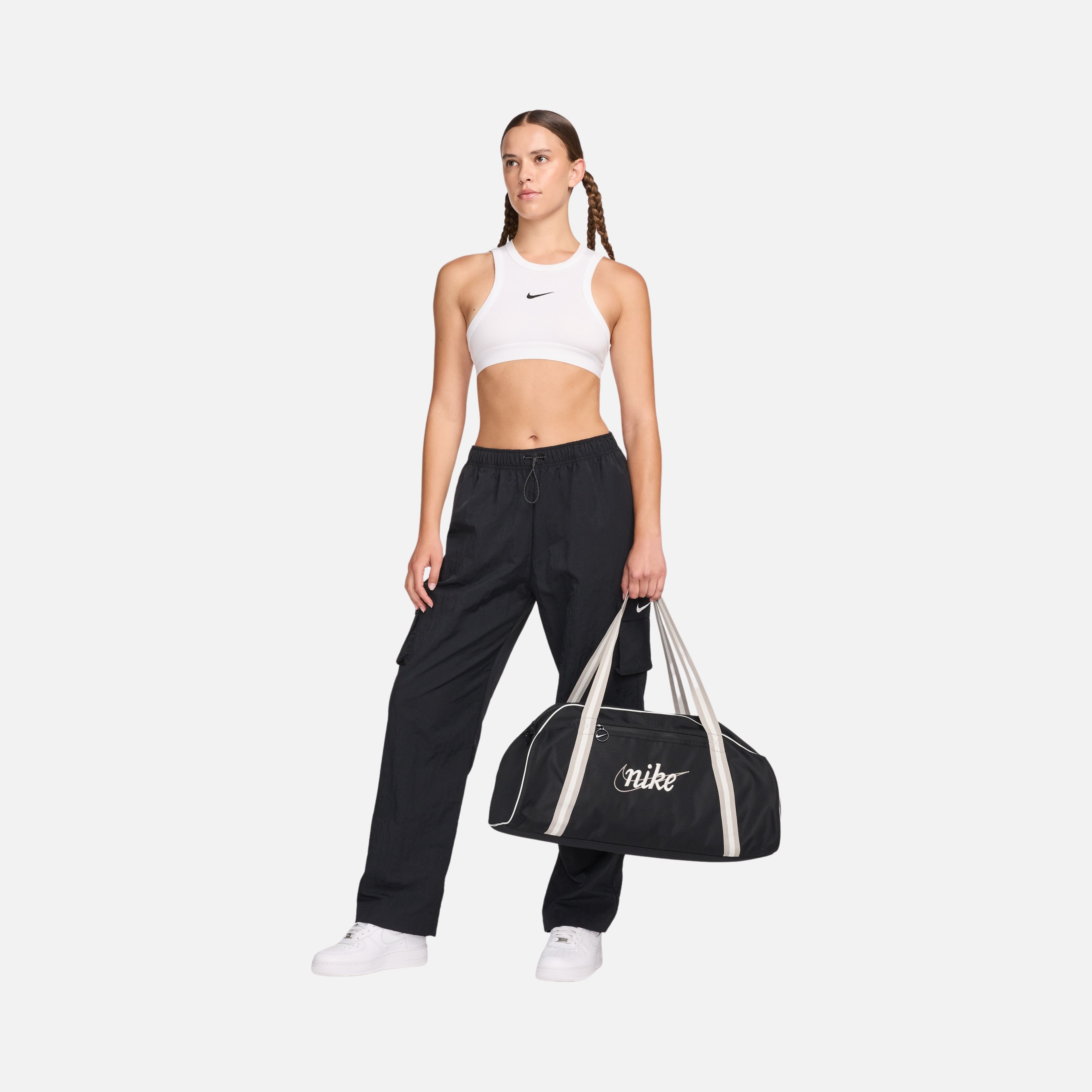 Nike Gym Club Retro Training (24 L) Kadın Spor Çantası