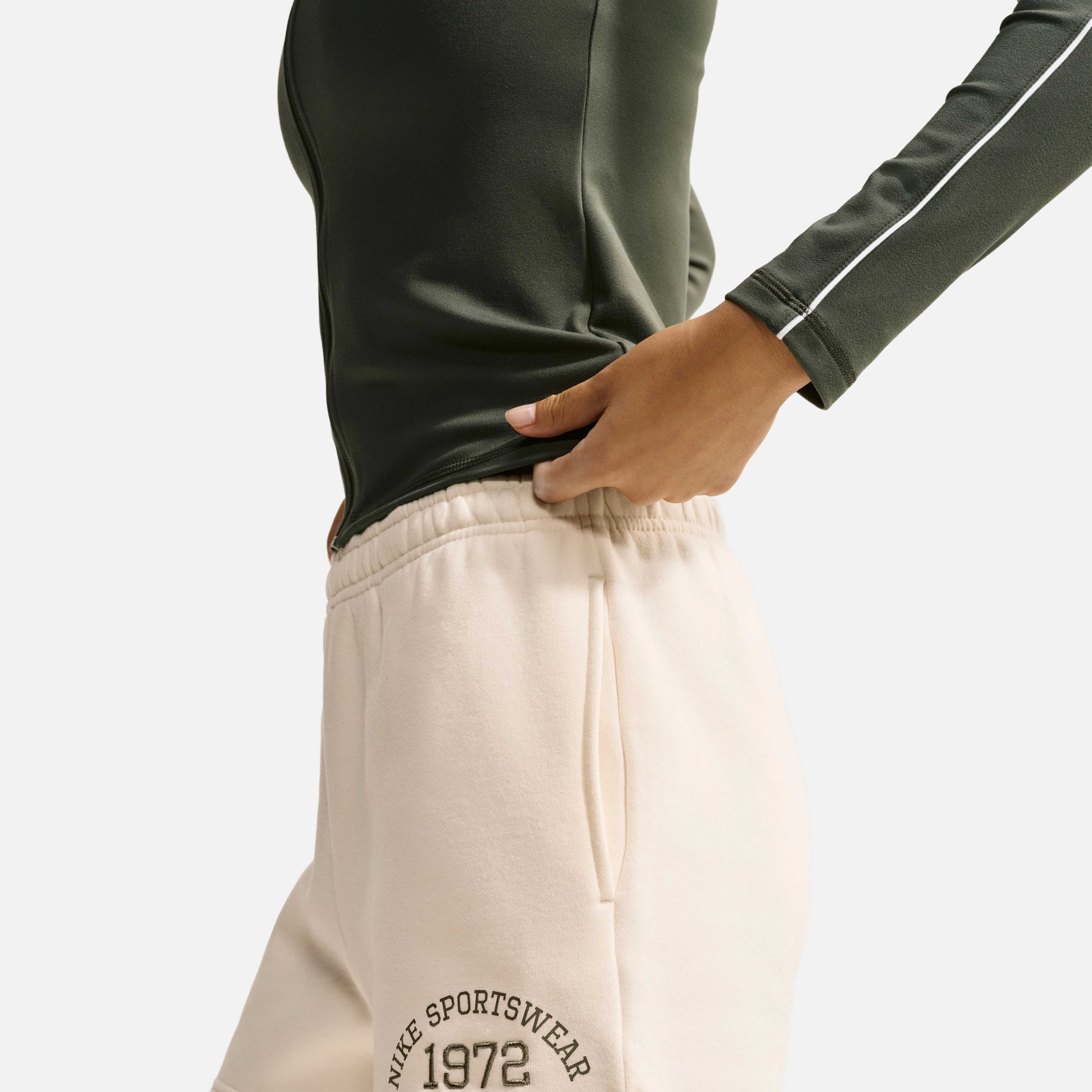 Nike Studio Fleece Medium Weight Kadın Şort