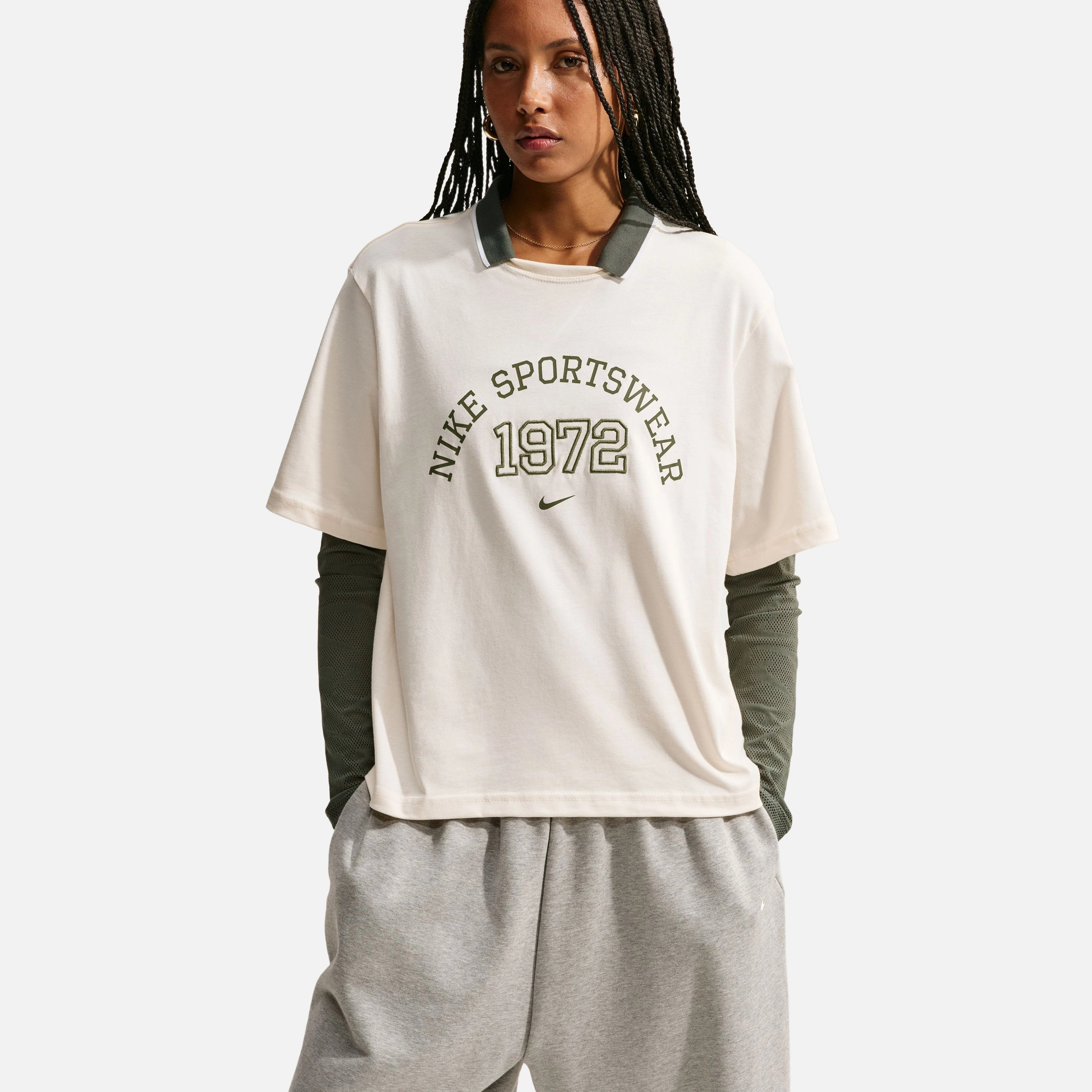 Nike Boxy Ss Kadın Tişört