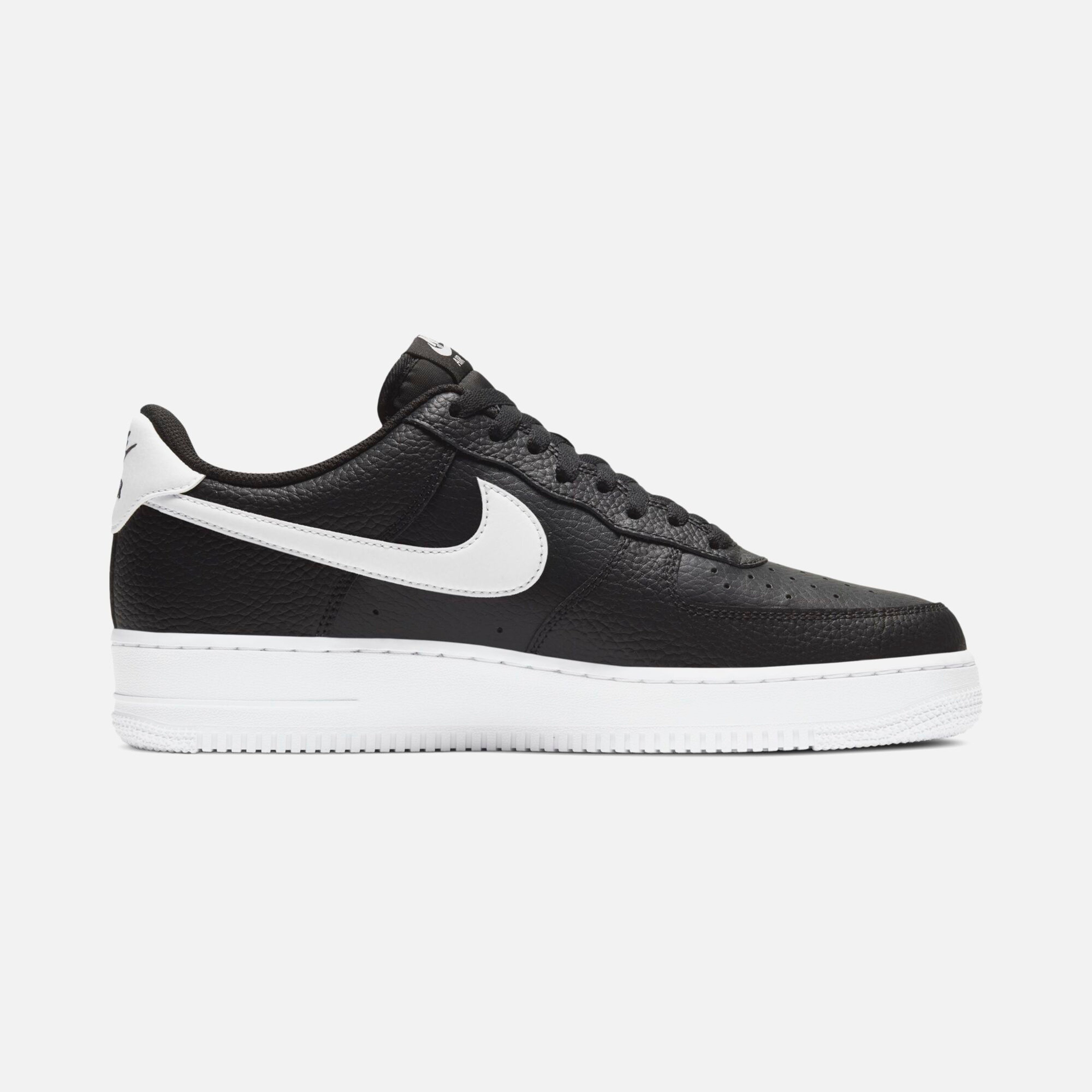Nike Air Force 1 '07 Erkek Spor Ayakkabı
