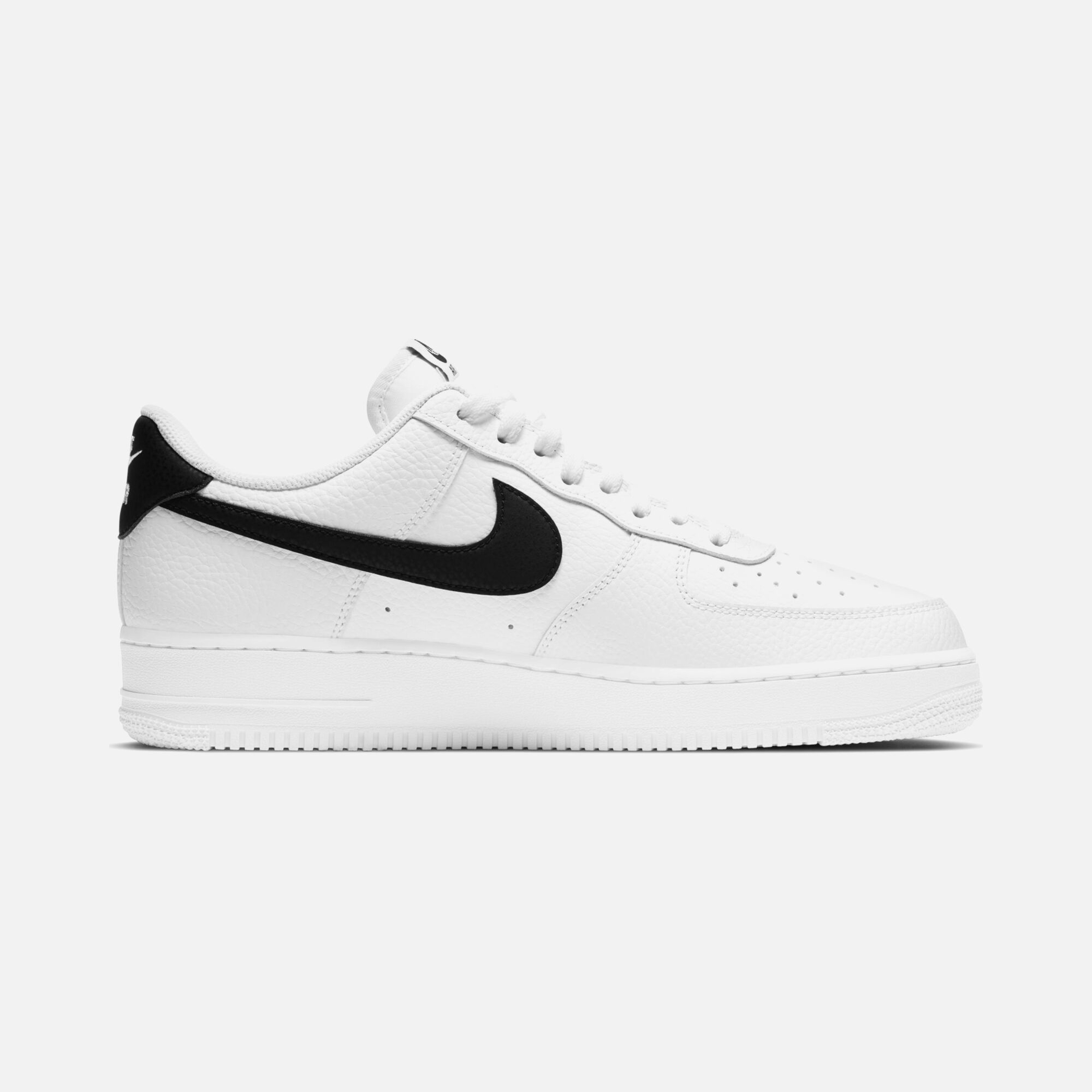 Nike Air Force 1 '07 Erkek Spor Ayakkabı