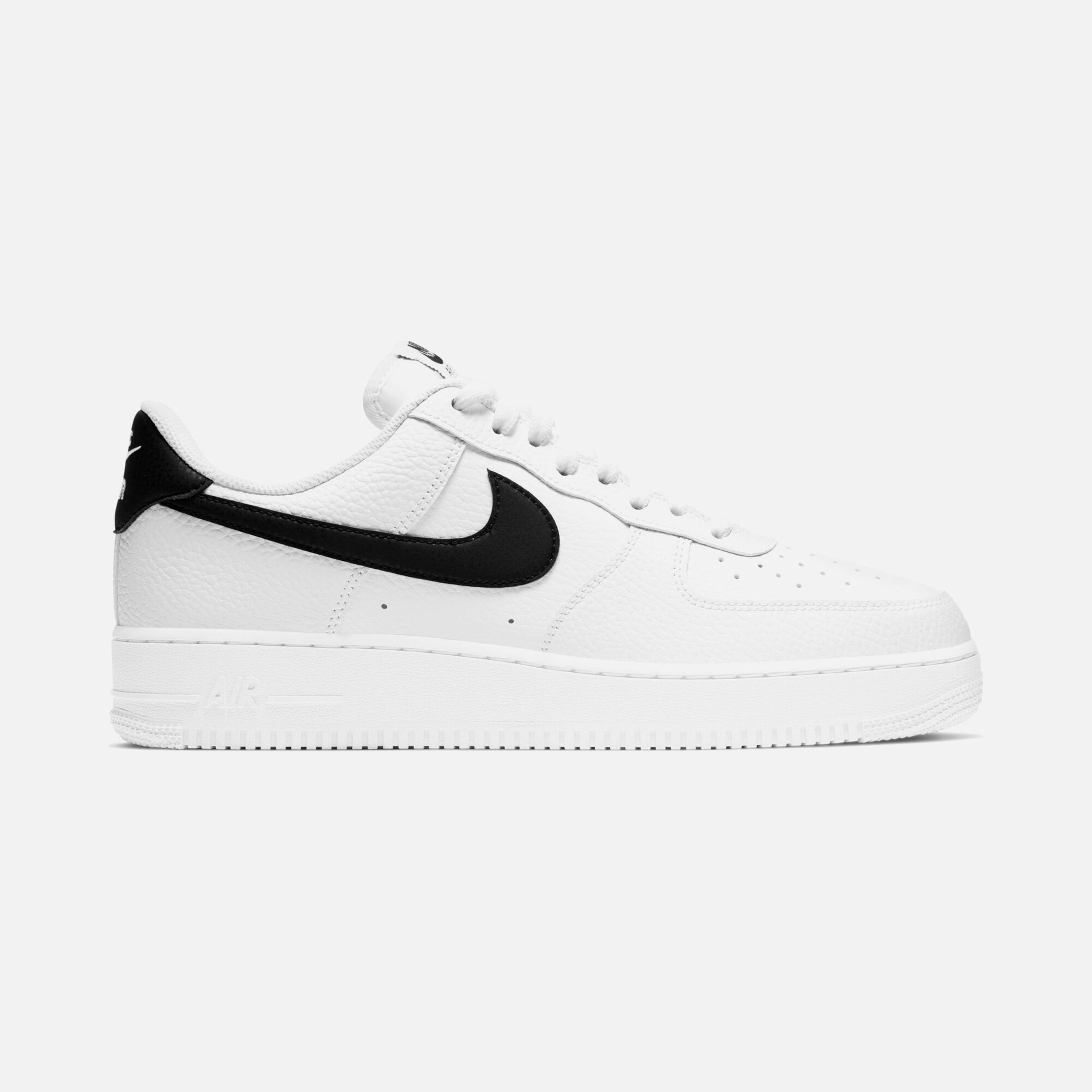 Nike Air Force 1 '07 Erkek Spor Ayakkabı