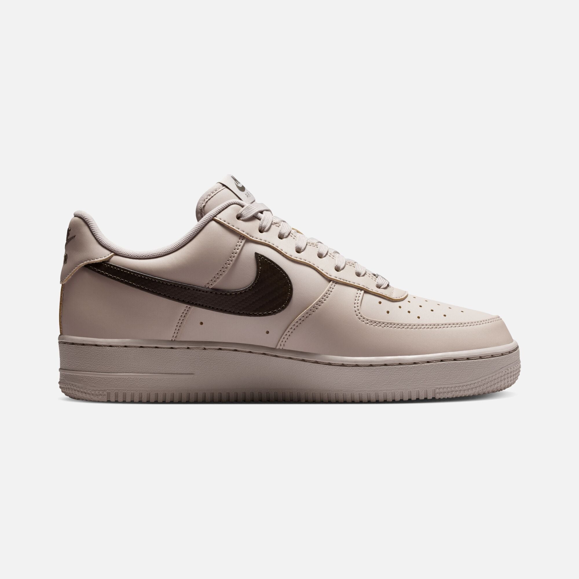 Nike Air Force 1 '07 Erkek Spor Ayakkabı