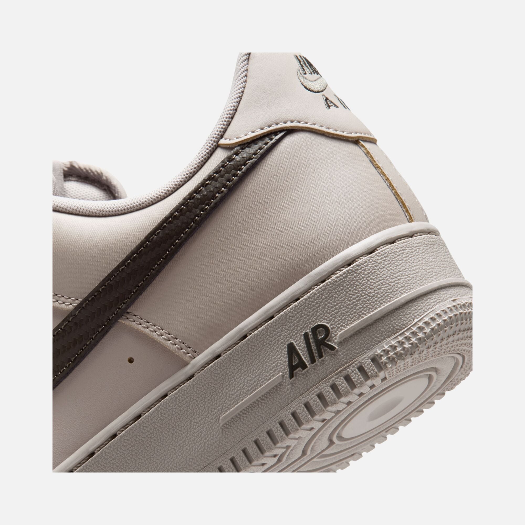 Nike Air Force 1 '07 Erkek Spor Ayakkabı