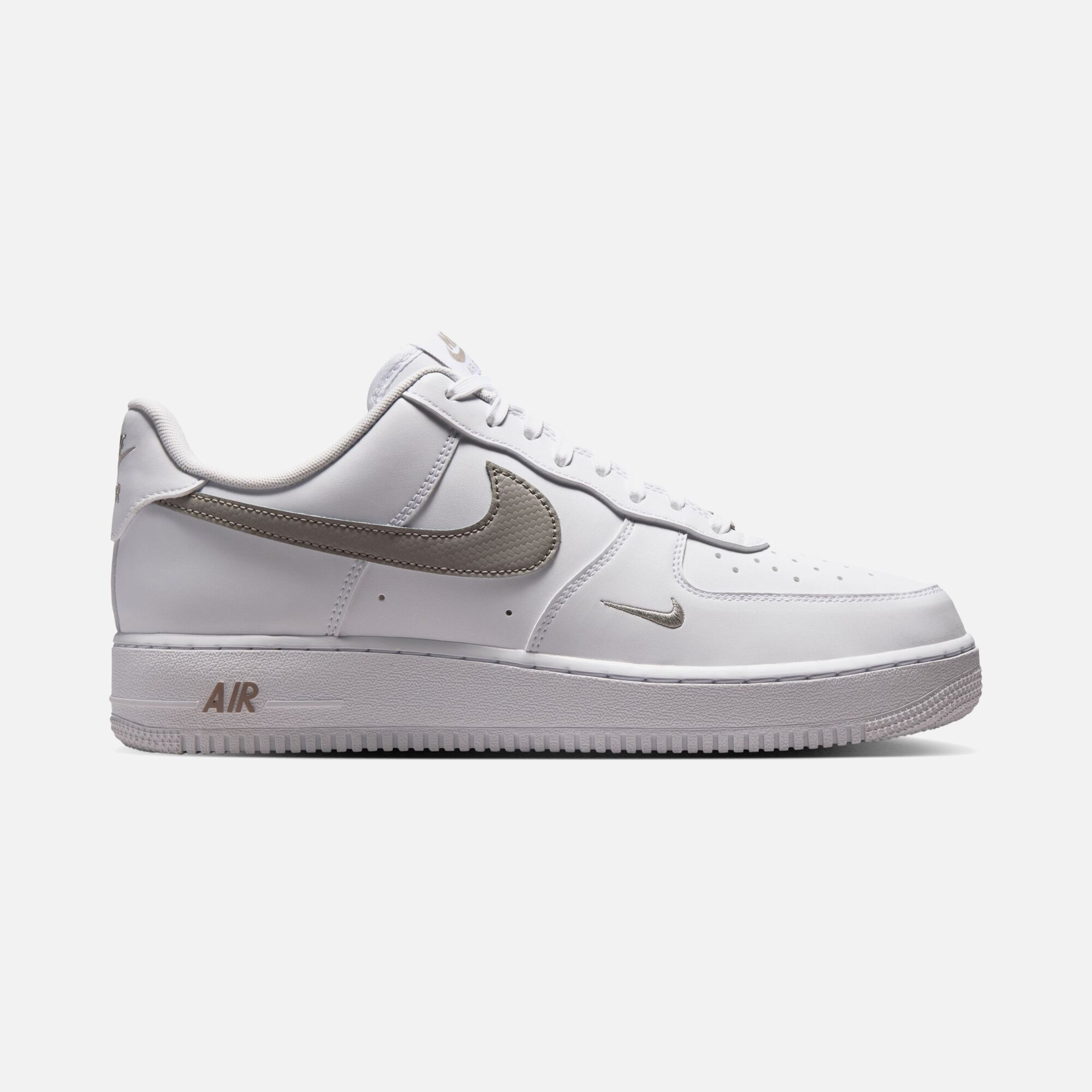 Nike Air Force 1 '07 Erkek Spor Ayakkabı