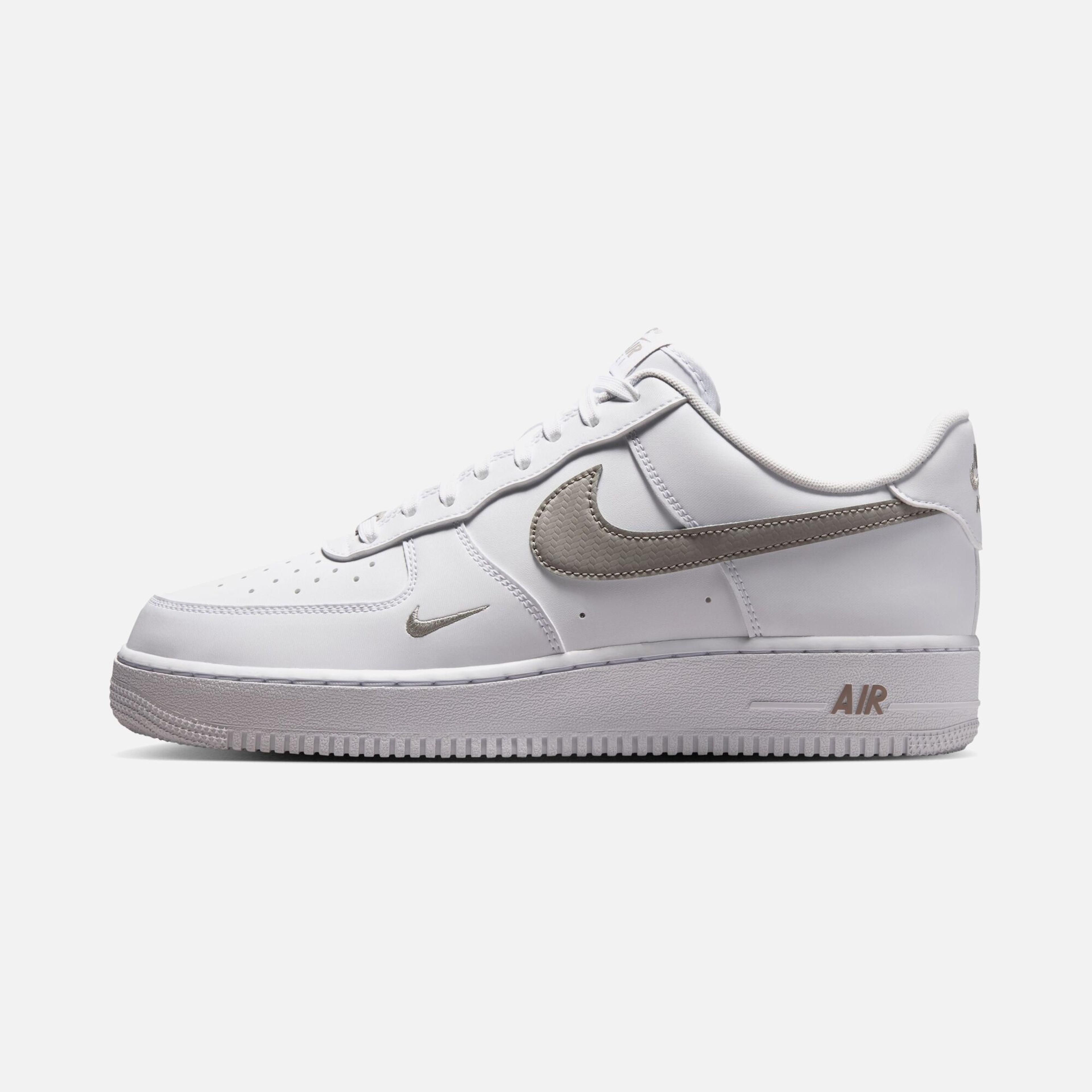 Nike Air Force 1 '07 Erkek Spor Ayakkabı