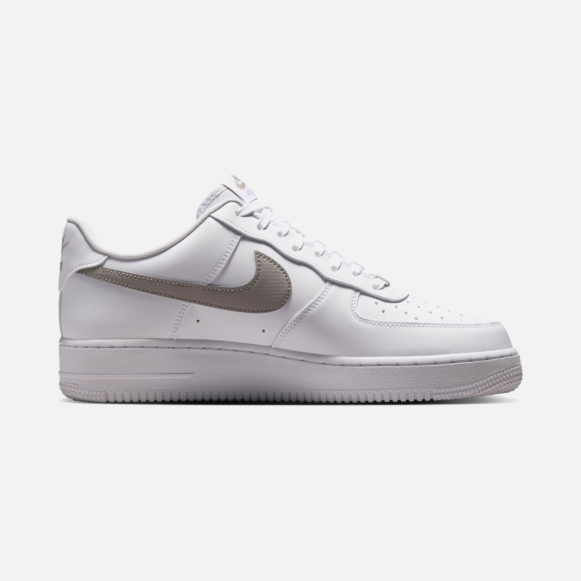 Nike Air Force 1 '07 Erkek Spor Ayakkabı