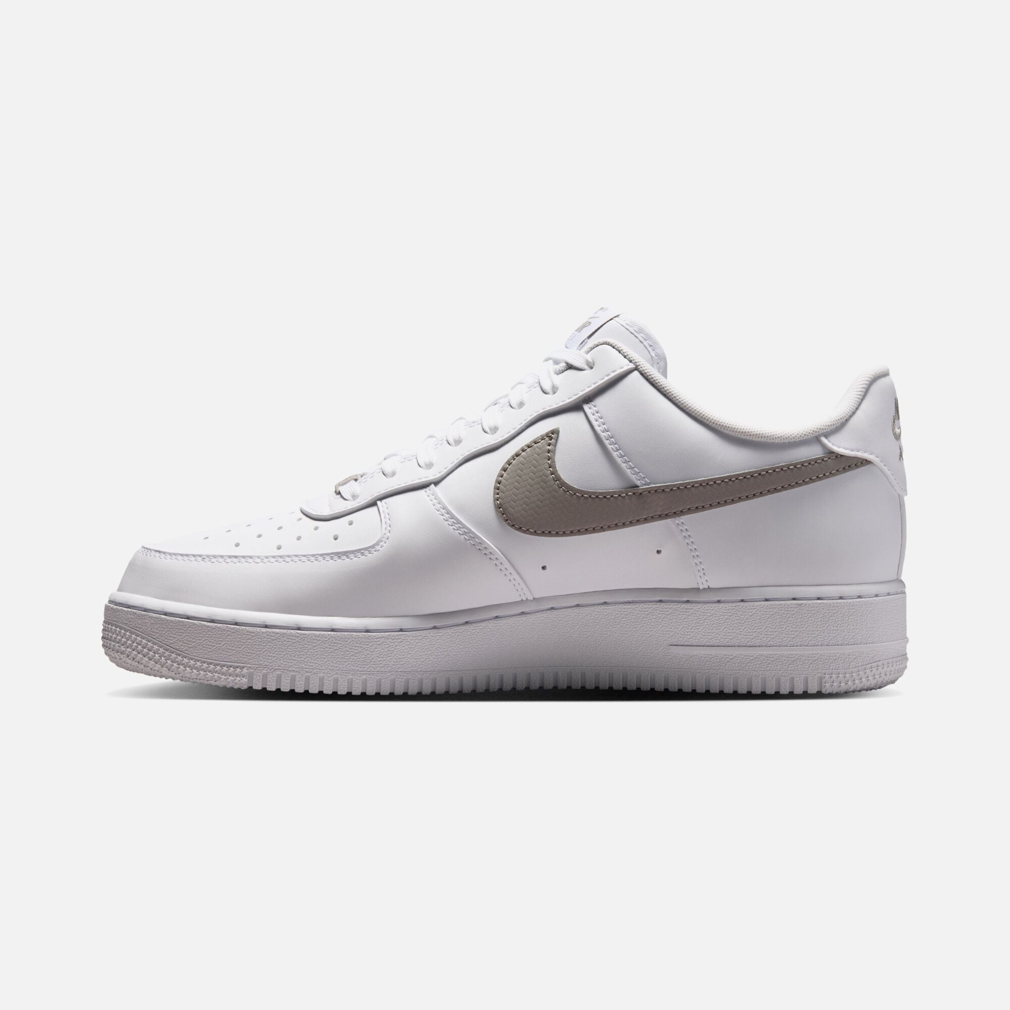 Nike Air Force 1 '07 Erkek Spor Ayakkabı