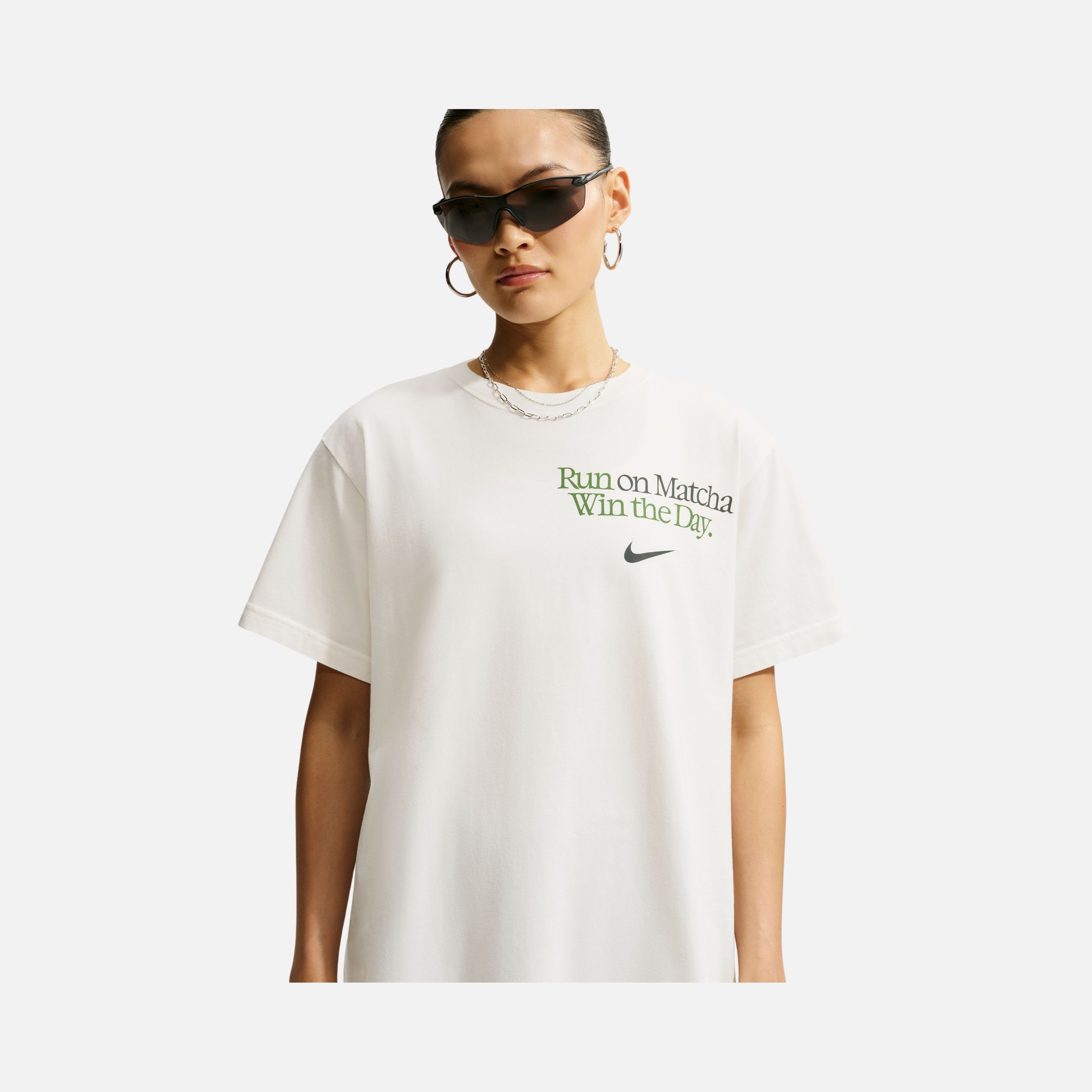 Nike Sportswear Classic Bf Matcha Kadın Tişört