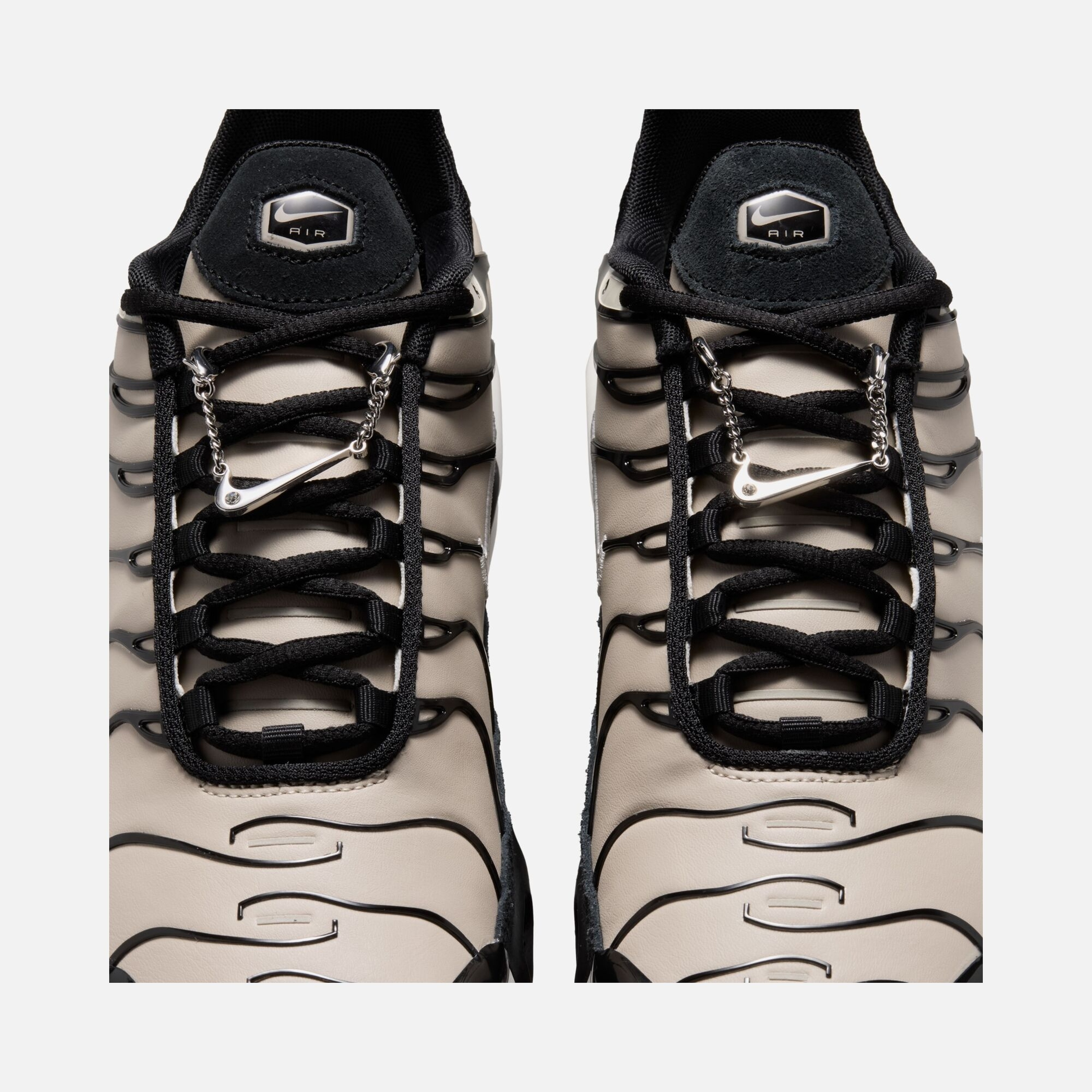 Nike Air Max Plus Suede Kadın Spor Ayakkabı