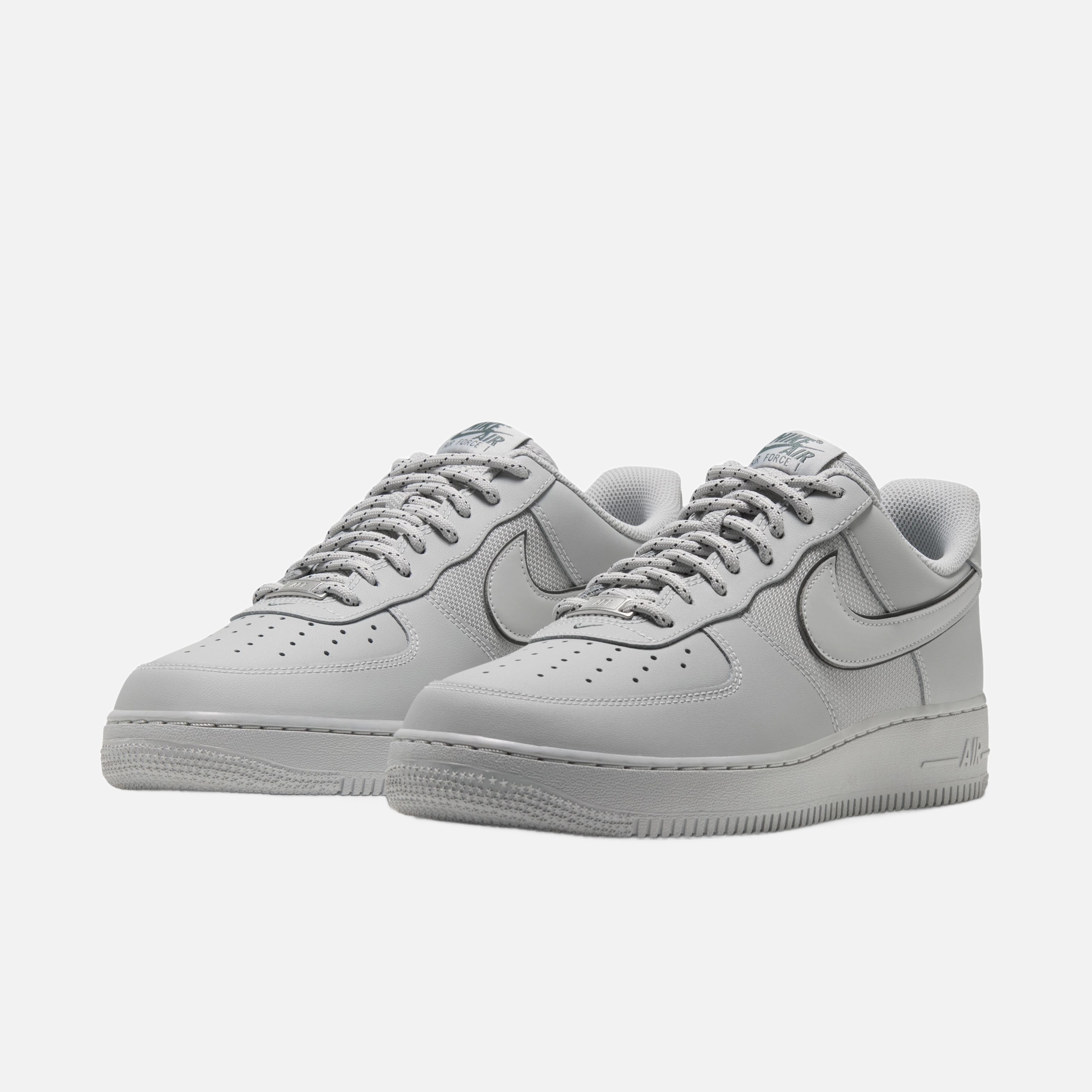 Nike Air Force 1 '07 Low LV8 Tech Erkek Spor Ayakkabı