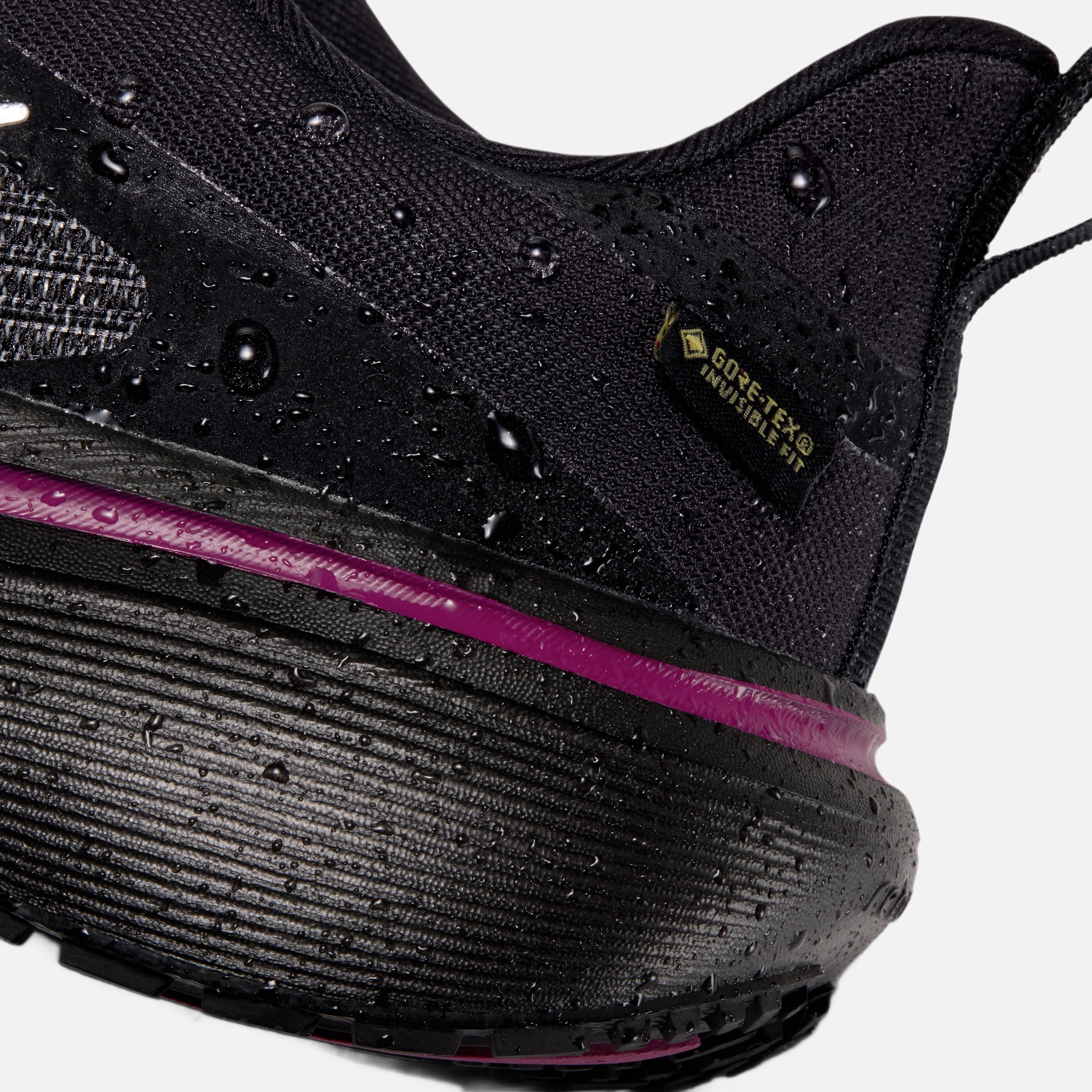 Nike Air Zoom Pegasus 42 GTX Kadın Koşu Ayakkabısı