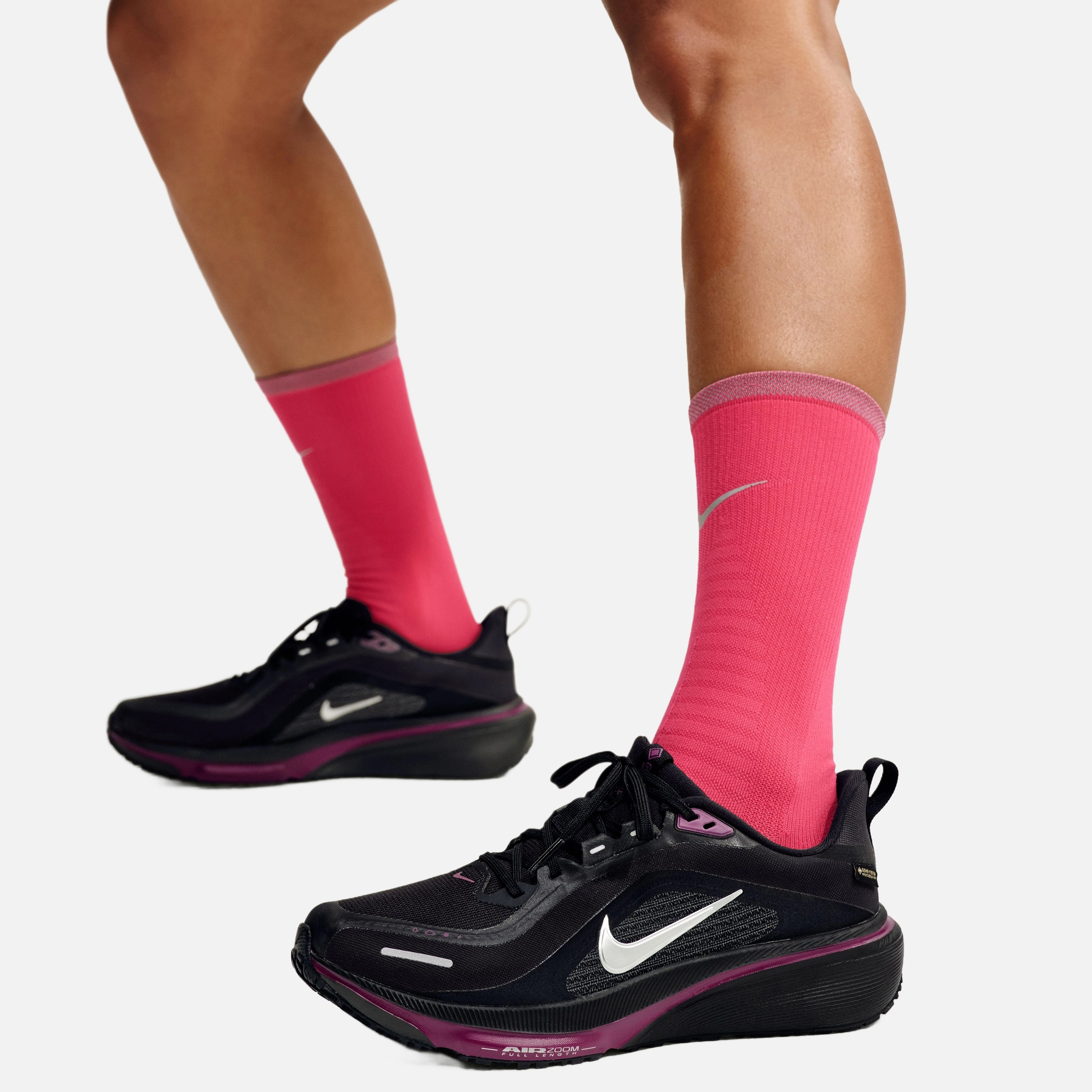 Nike Air Zoom Pegasus 42 GTX Kadın Koşu Ayakkabısı