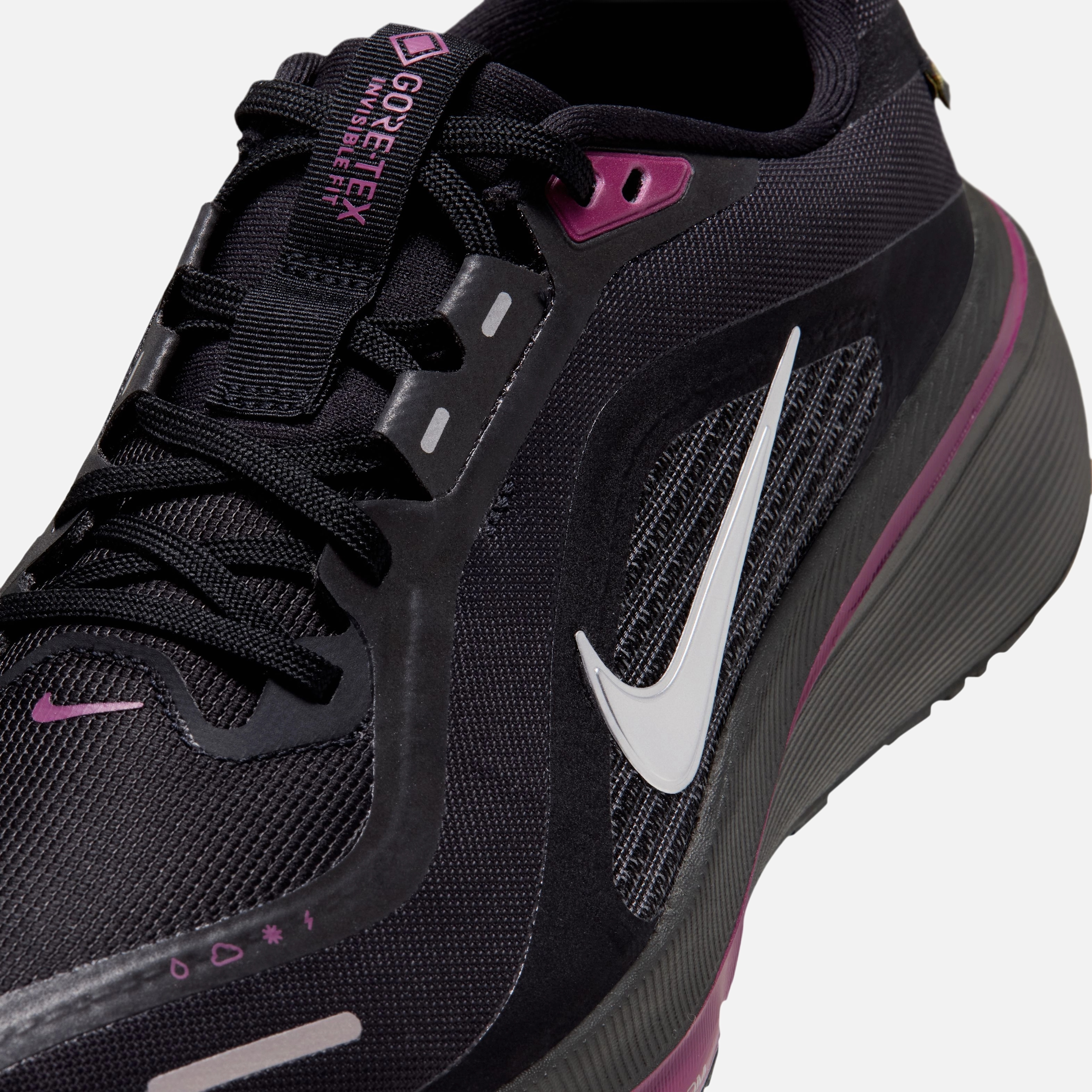 Nike Air Zoom Pegasus 42 GTX Kadın Koşu Ayakkabısı