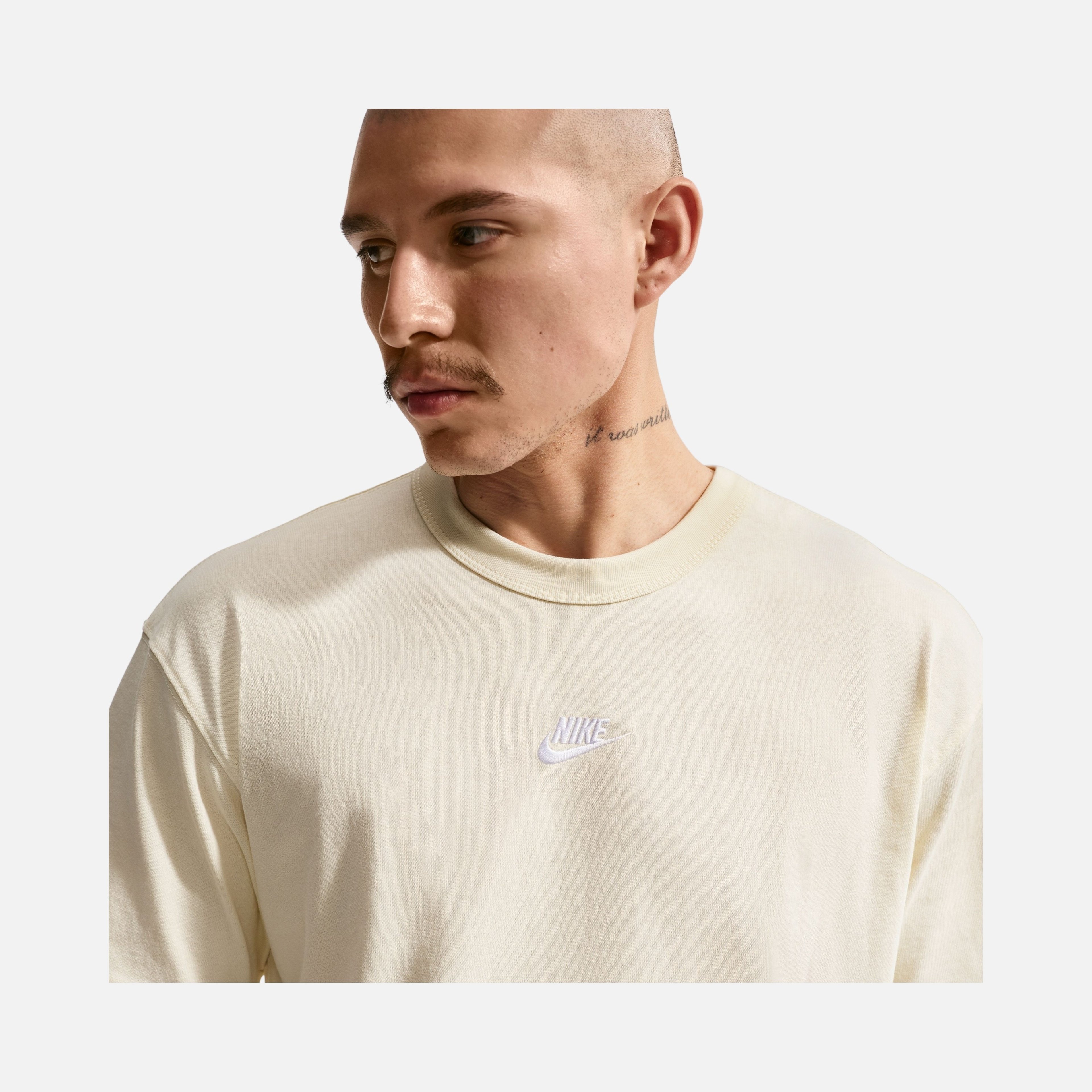 Nike Sportswear Premium Essential Erkek Tişört