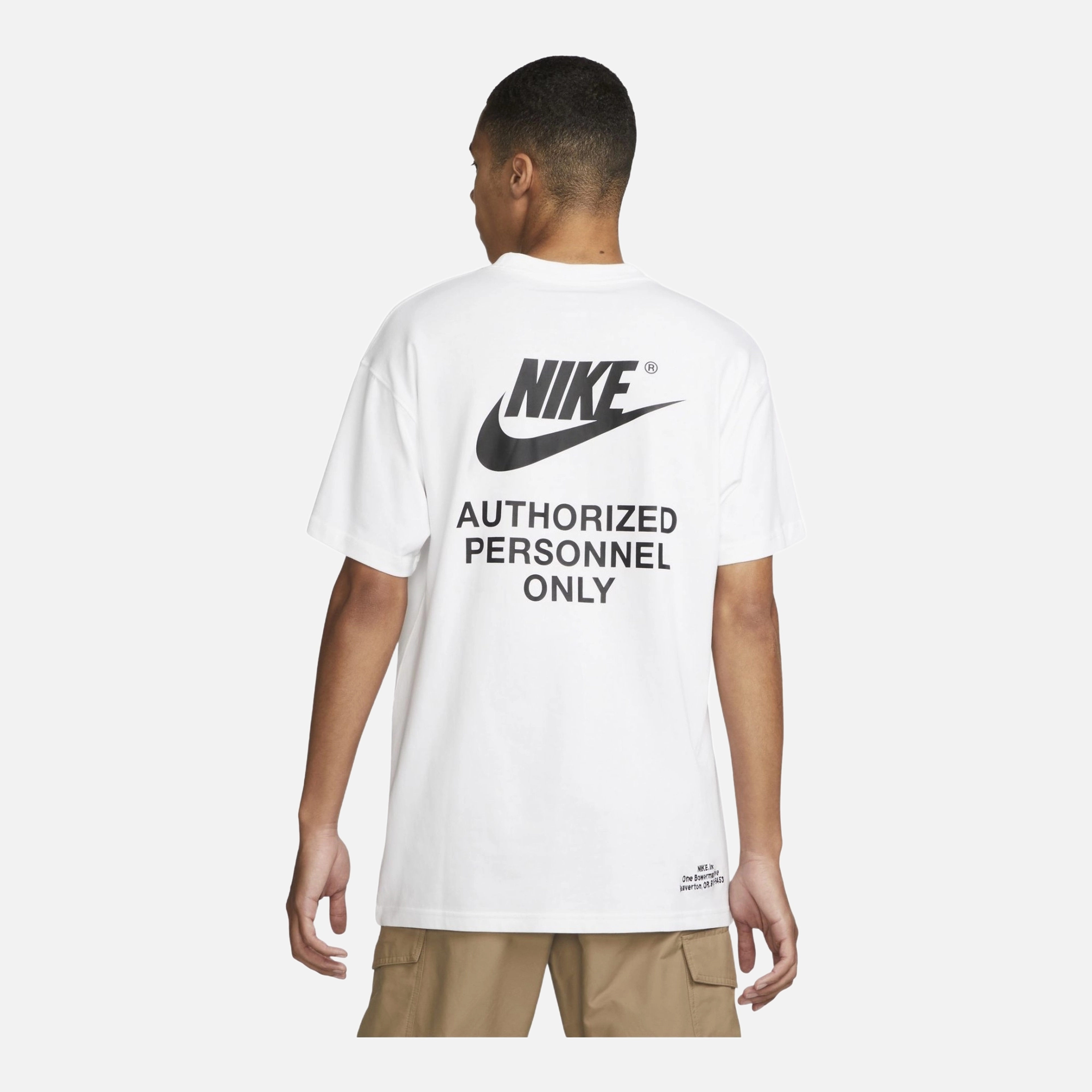 Nike Sportswear ''Authorized Personnel Only'' Graphic Short-Sleeve Erkek Tişört