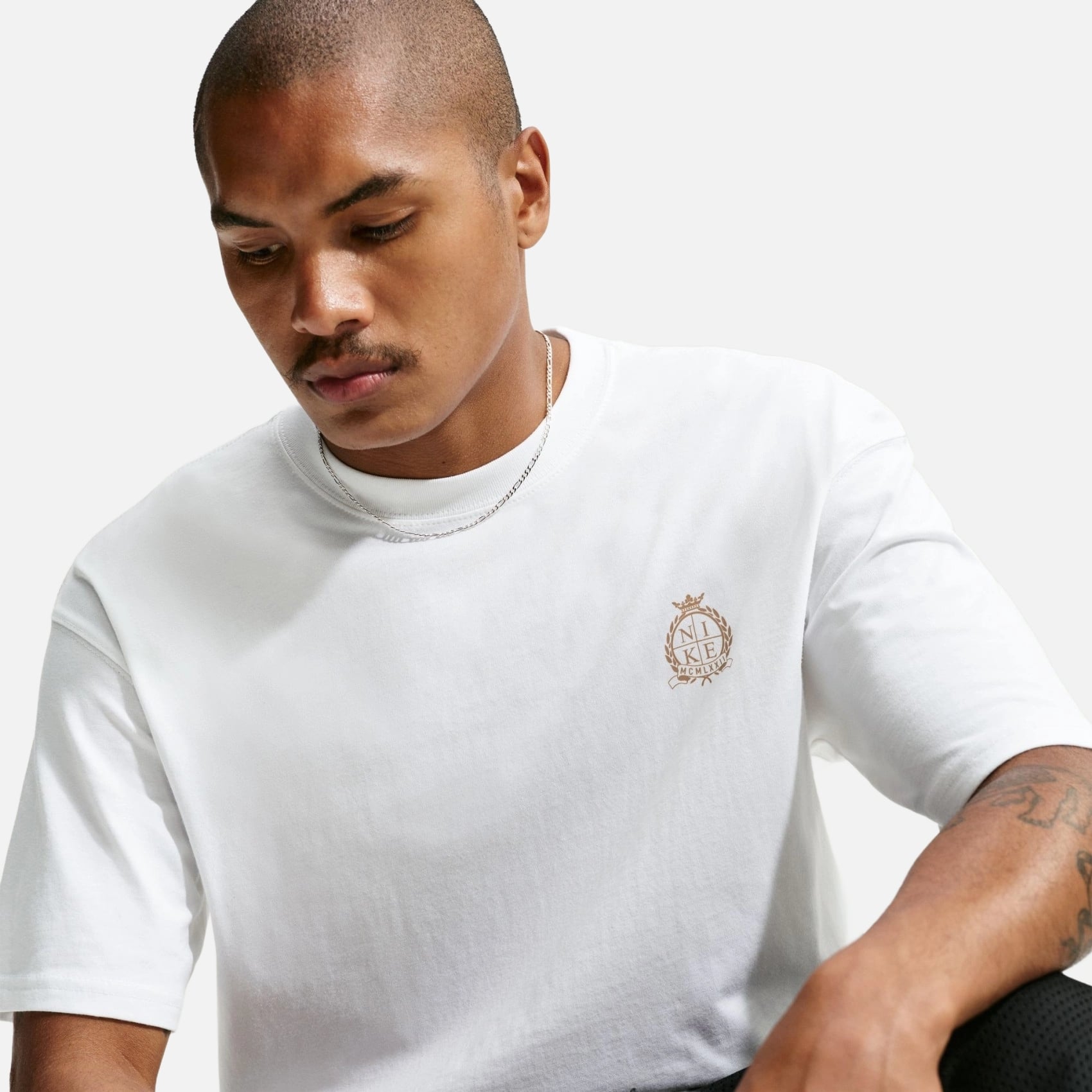 Nike Sportswear Loose Country Club Erkek Tişört
