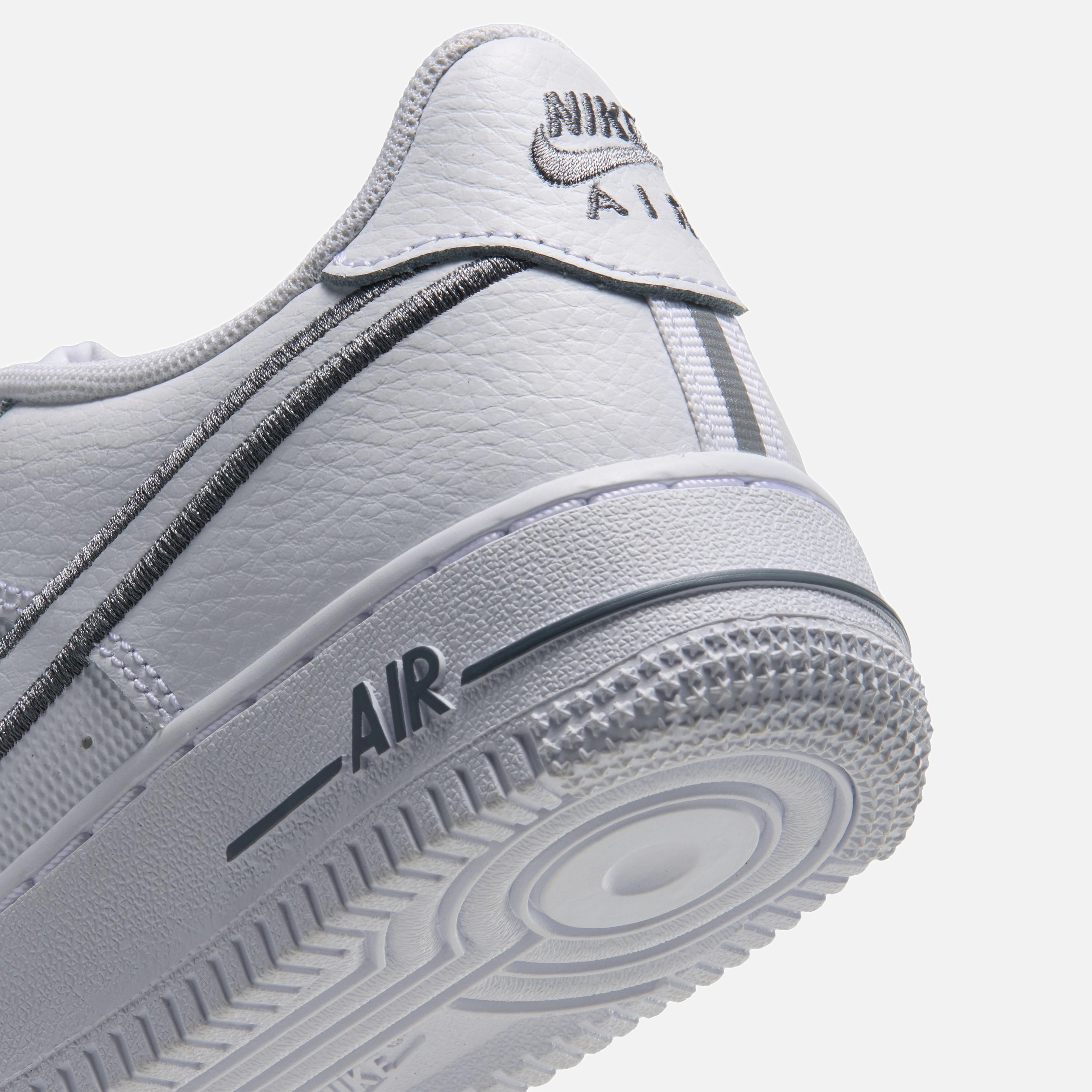 Nike Air Force LV8 (Gs) Çocuk Spor Ayakkabı
