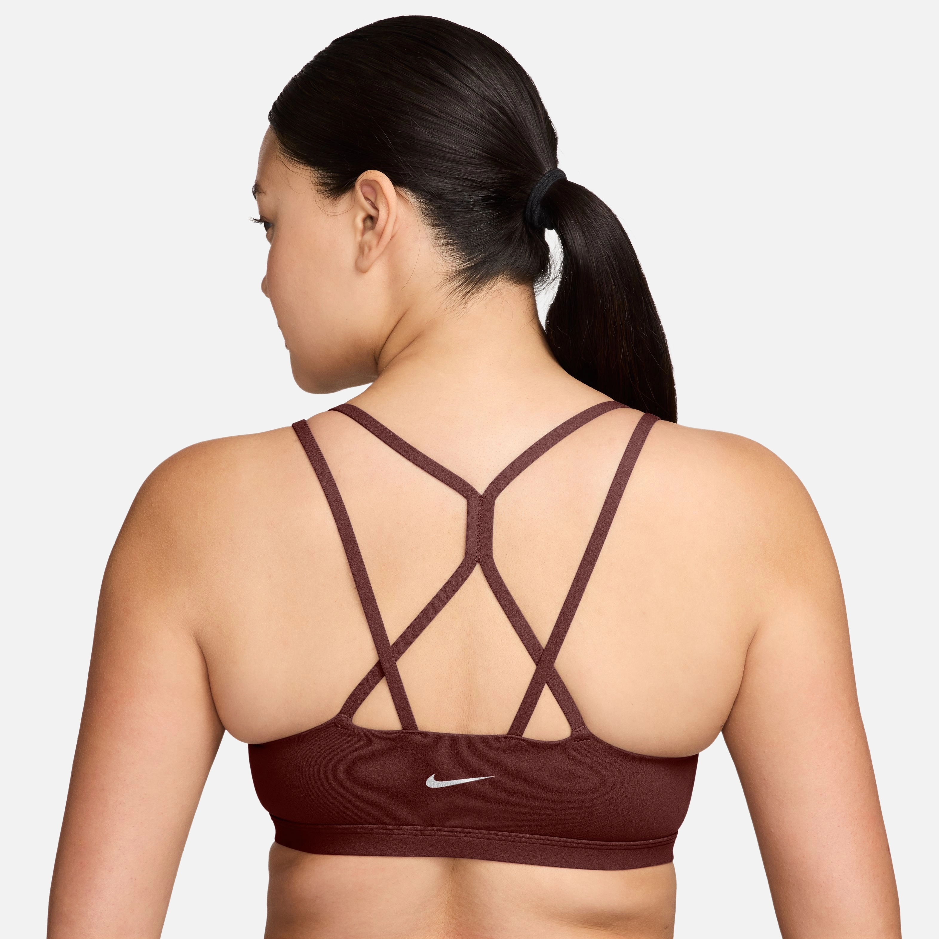 Nike Dri-Fit Zenvy Strappy Kadın Bra