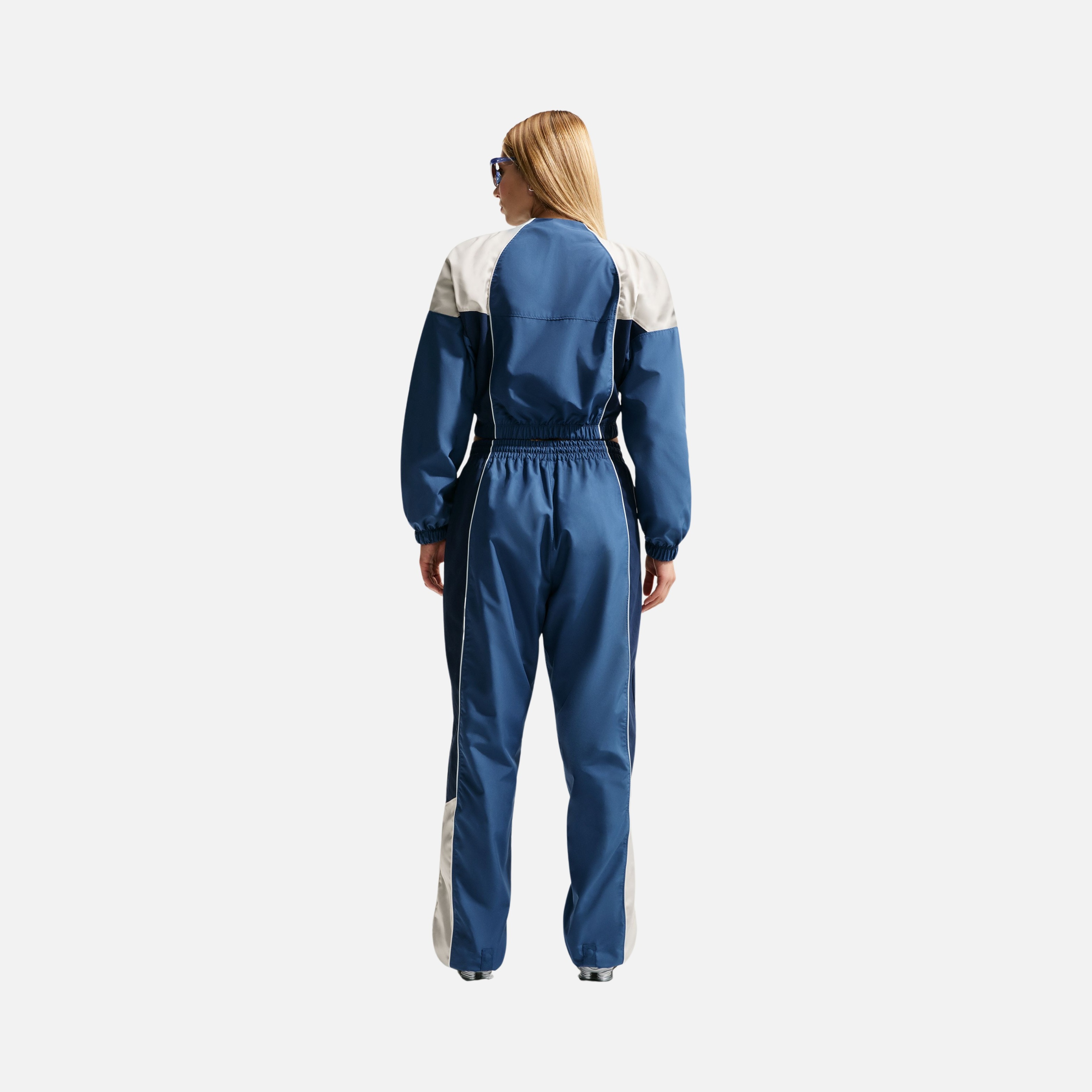 Nike Shrunken Track Mod Kadın Ceket