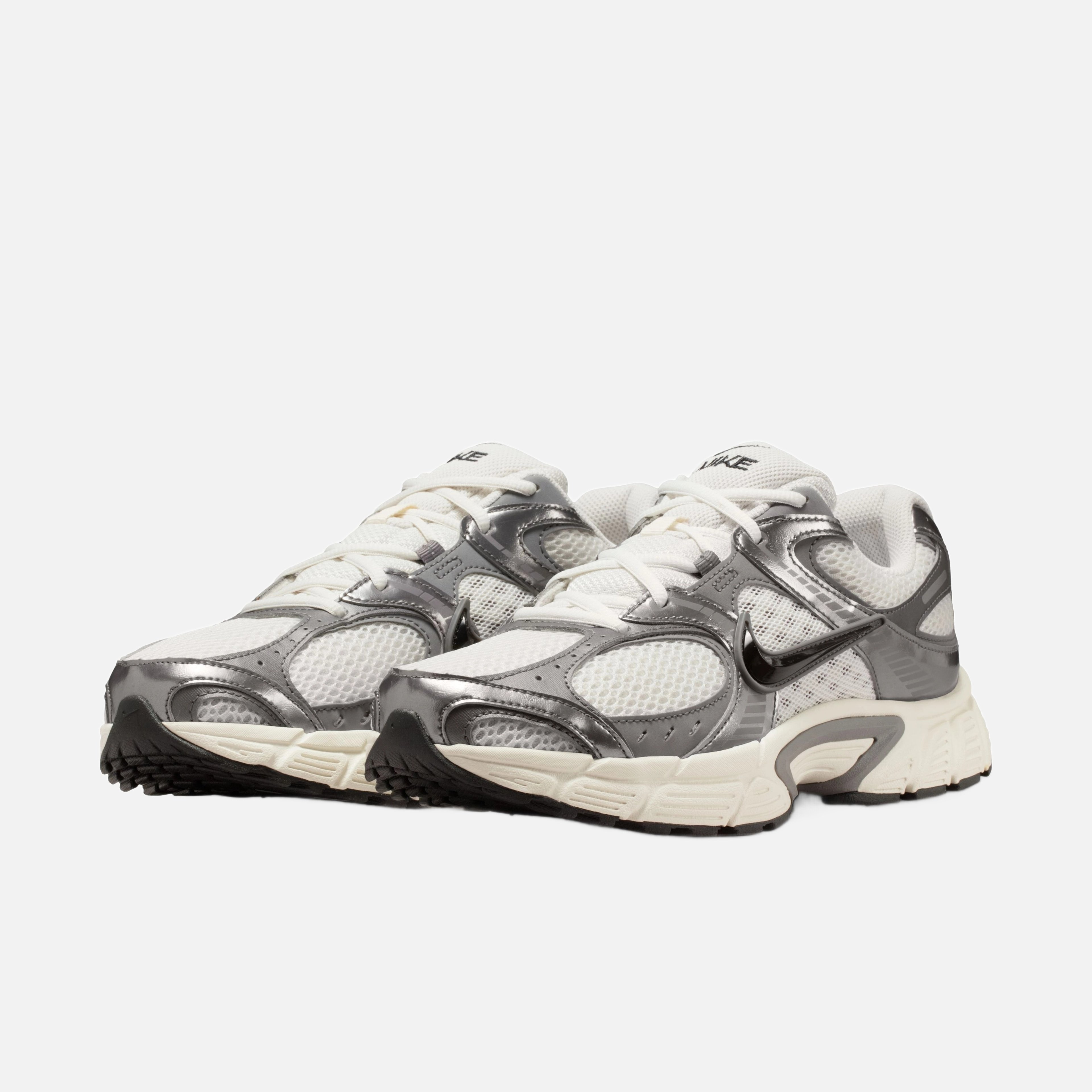 Nike V5 RNR Erkek Spor Ayakkabı